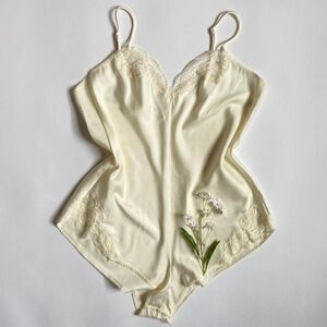 Vintage cream bodysuit